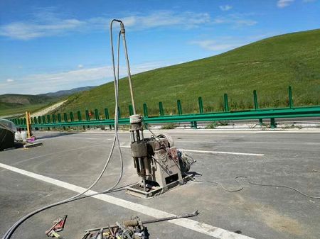 康保公路地基基础注浆加固